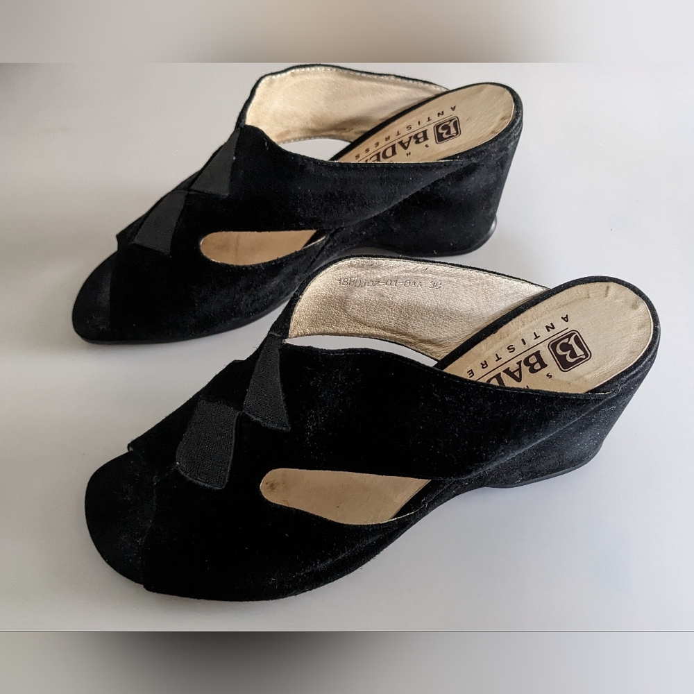 Baden Women's Black Leather Suede Anti-stress Wedges Slides. Size 7.5-8 (38 EU)